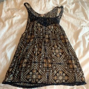 patterned tank top